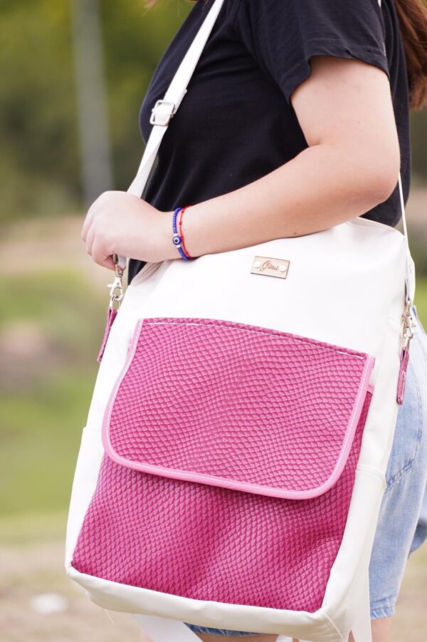 Mochila Lago en cuerina blanca