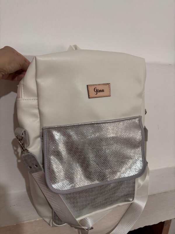 Mochila Lago en cuerina blanca